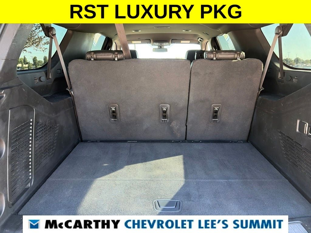 2022 Chevrolet Suburban RST