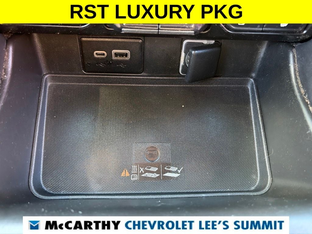 2022 Chevrolet Suburban RST