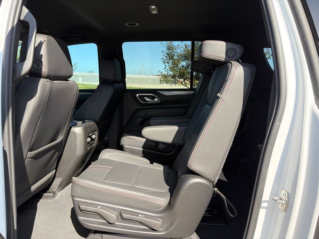 2024 Chevrolet Suburban RST