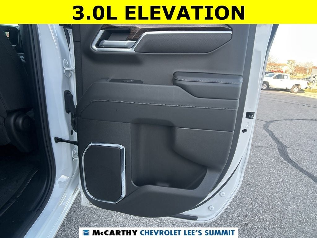 2025 GMC Sierra 1500 Elevation