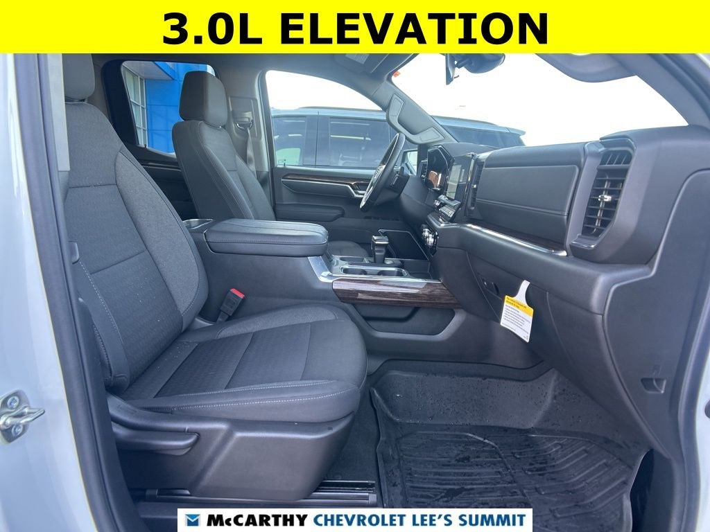 2025 GMC Sierra 1500 Elevation