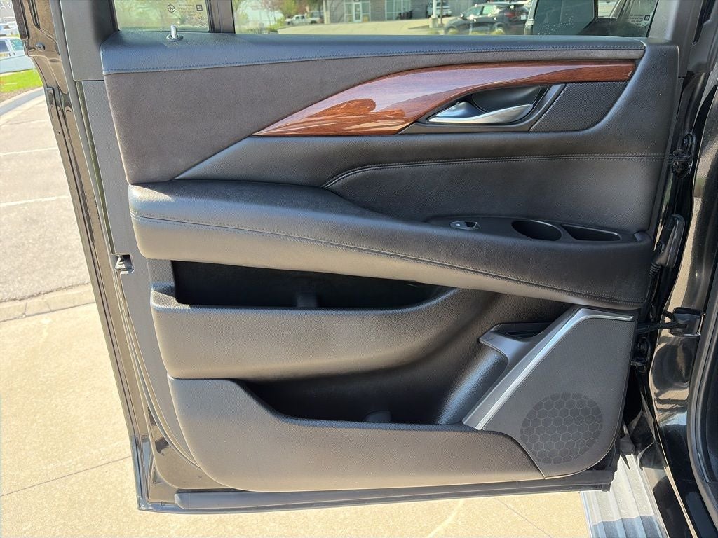 2015 Cadillac Escalade ESV Luxury