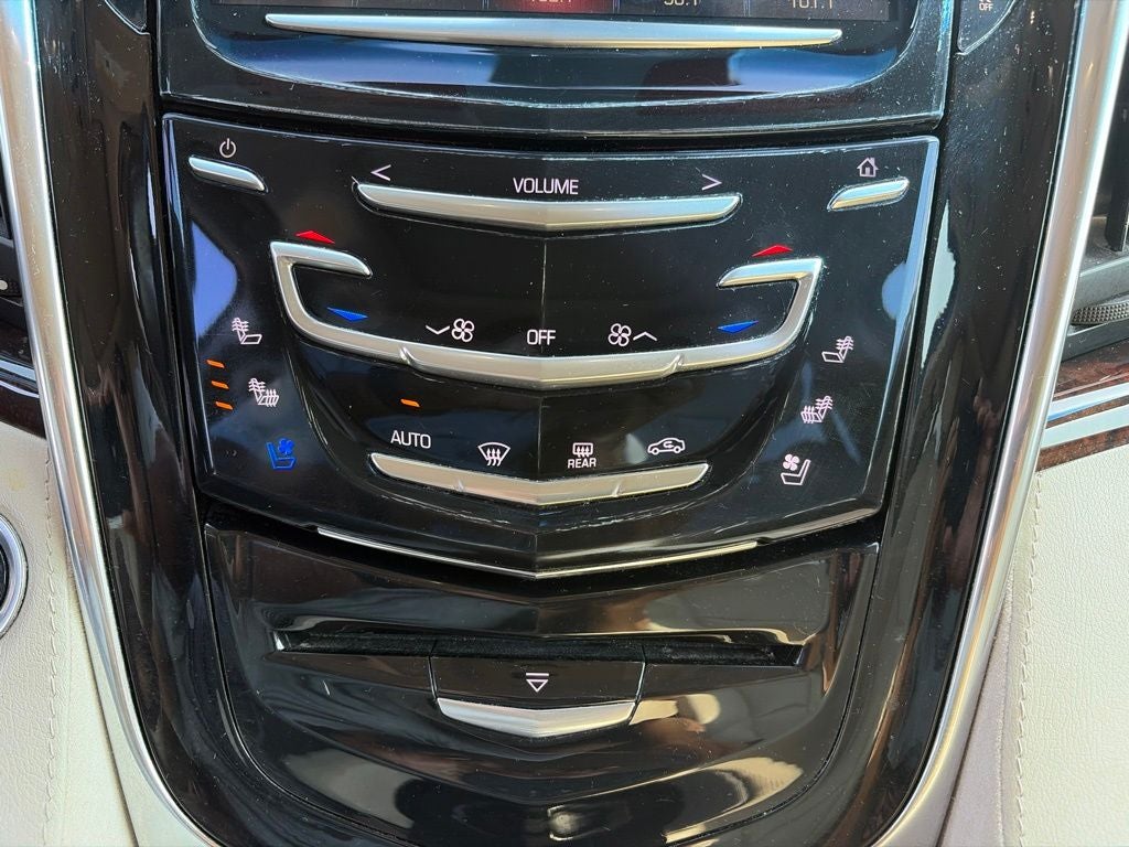 2015 Cadillac Escalade Luxury