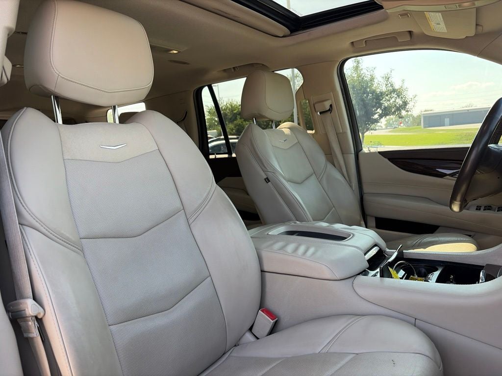 2015 Cadillac Escalade Luxury