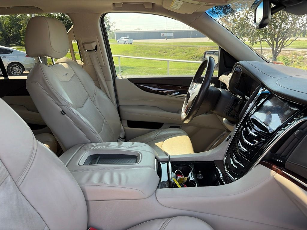 2015 Cadillac Escalade Luxury
