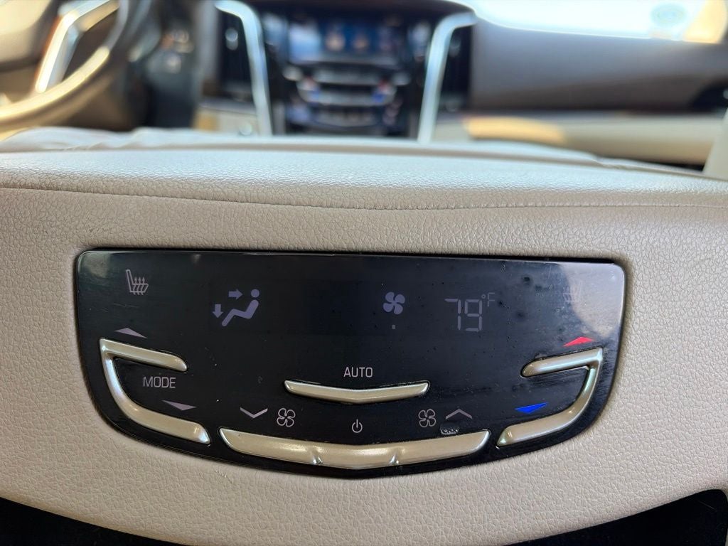 2015 Cadillac Escalade Luxury