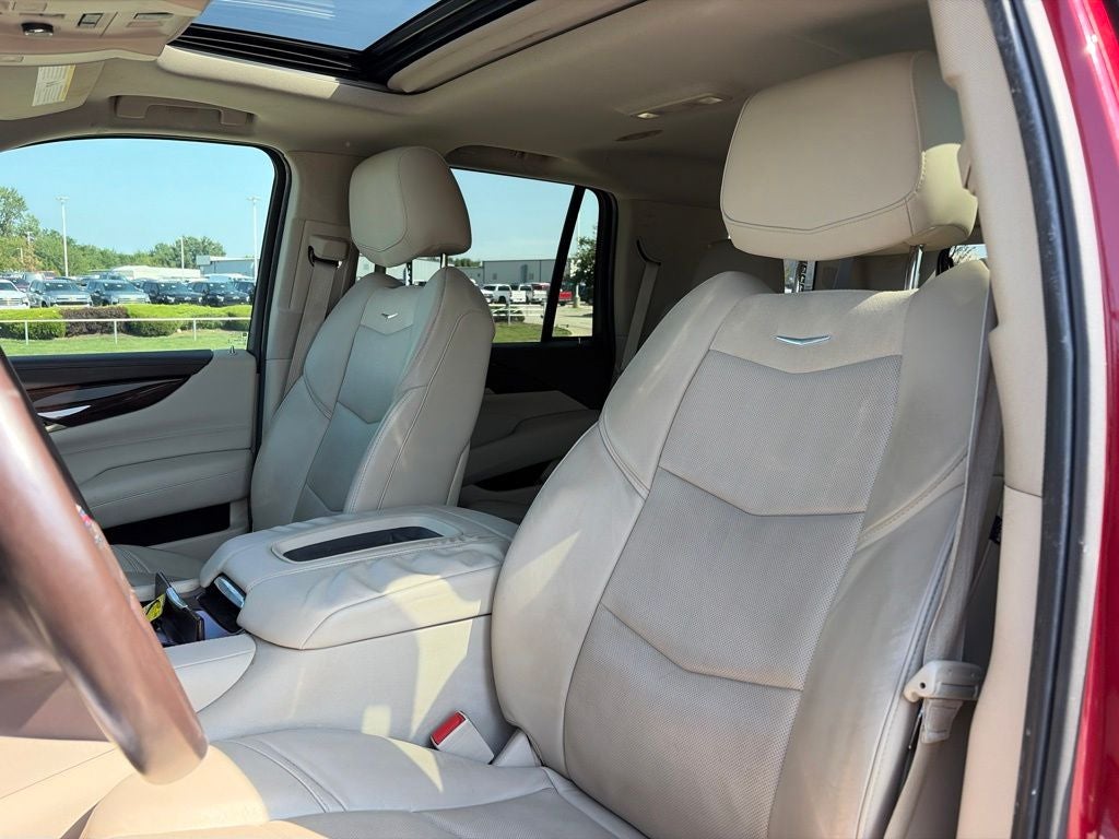 2015 Cadillac Escalade Luxury