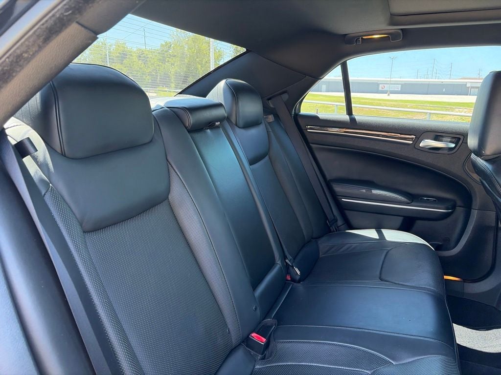 2014 Chrysler 300 C