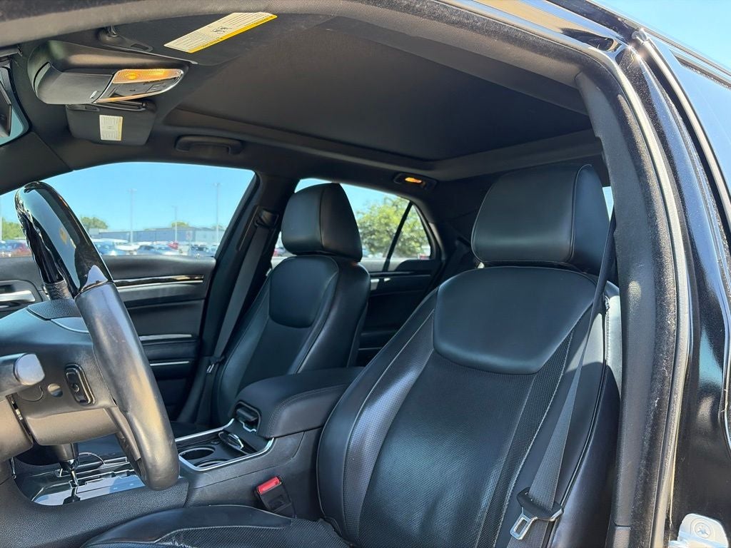 2014 Chrysler 300 C