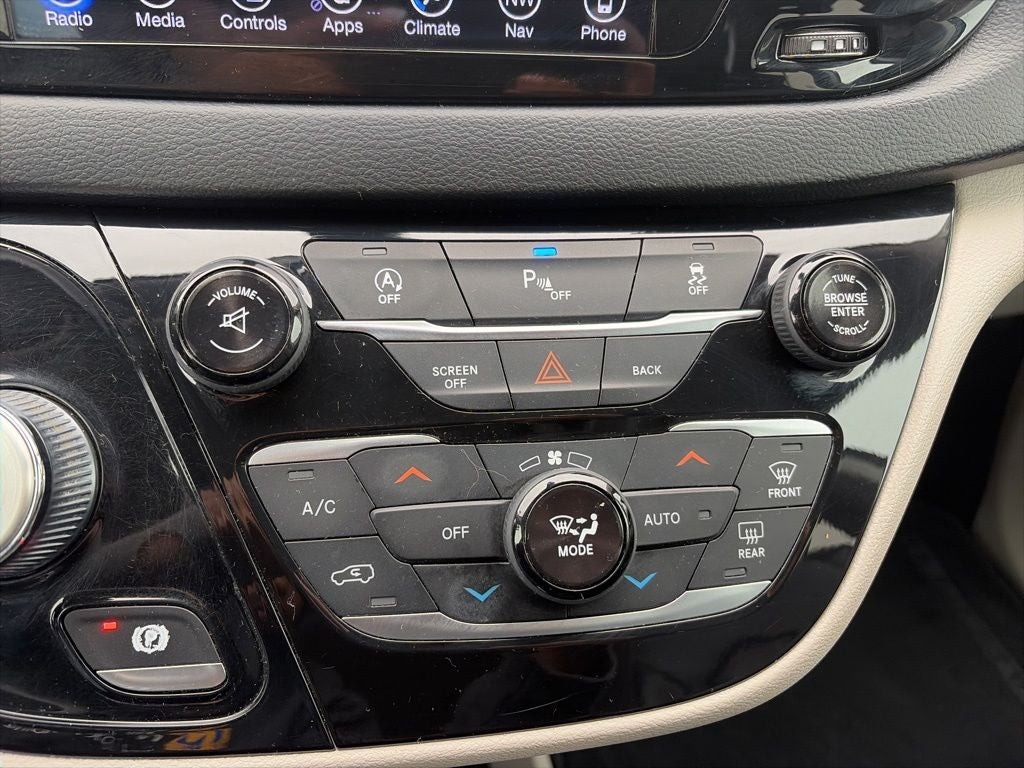 2017 Chrysler Pacifica Touring L