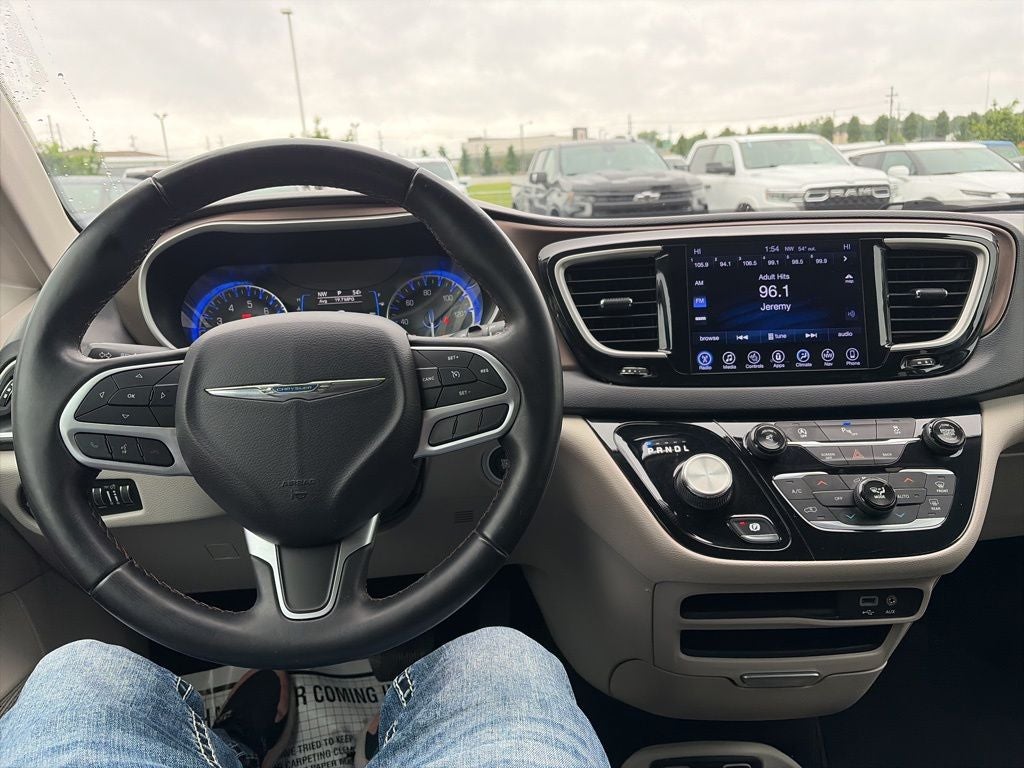 2017 Chrysler Pacifica Touring L