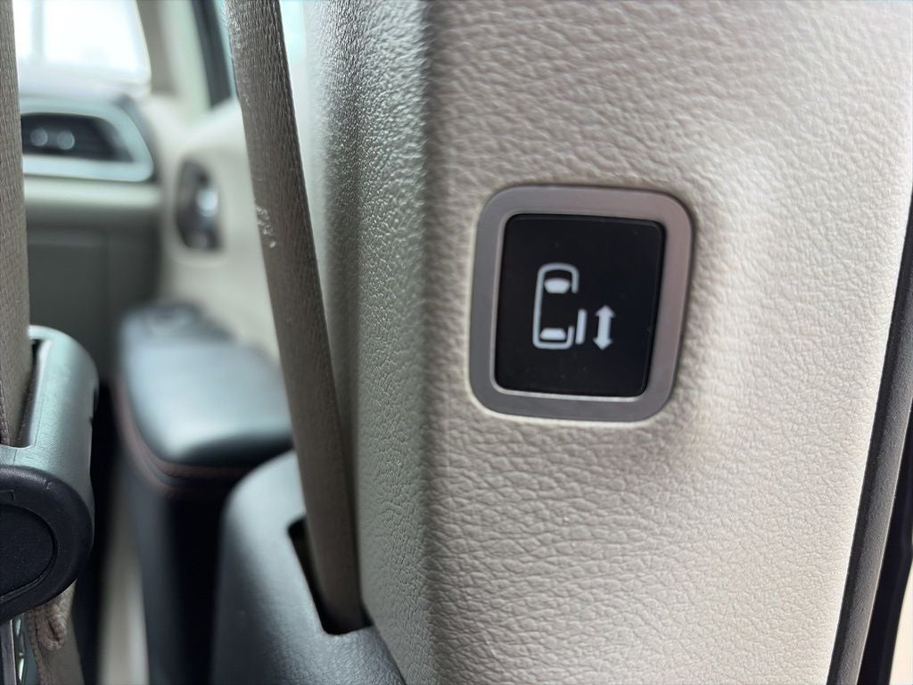 2017 Chrysler Pacifica Touring L