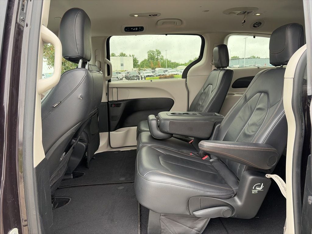 2017 Chrysler Pacifica Touring L