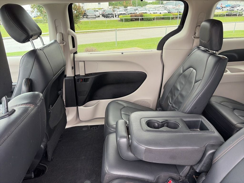 2017 Chrysler Pacifica Touring L