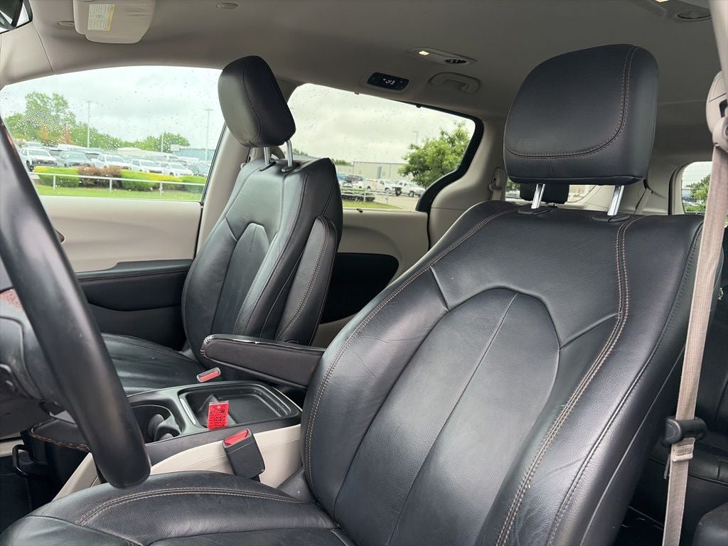 2017 Chrysler Pacifica Touring L