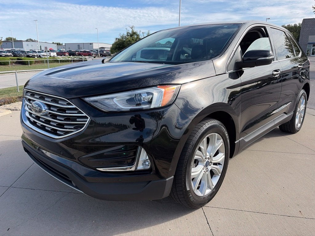 2022 Ford Edge Titanium
