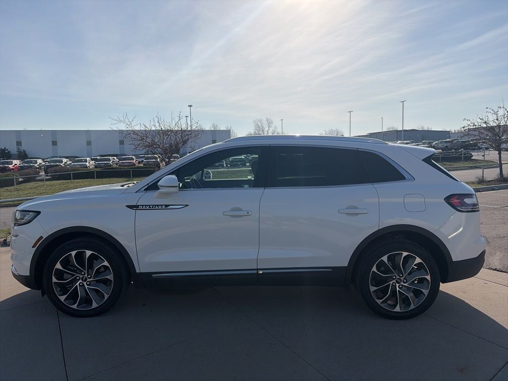 2021 Lincoln Nautilus Reserve