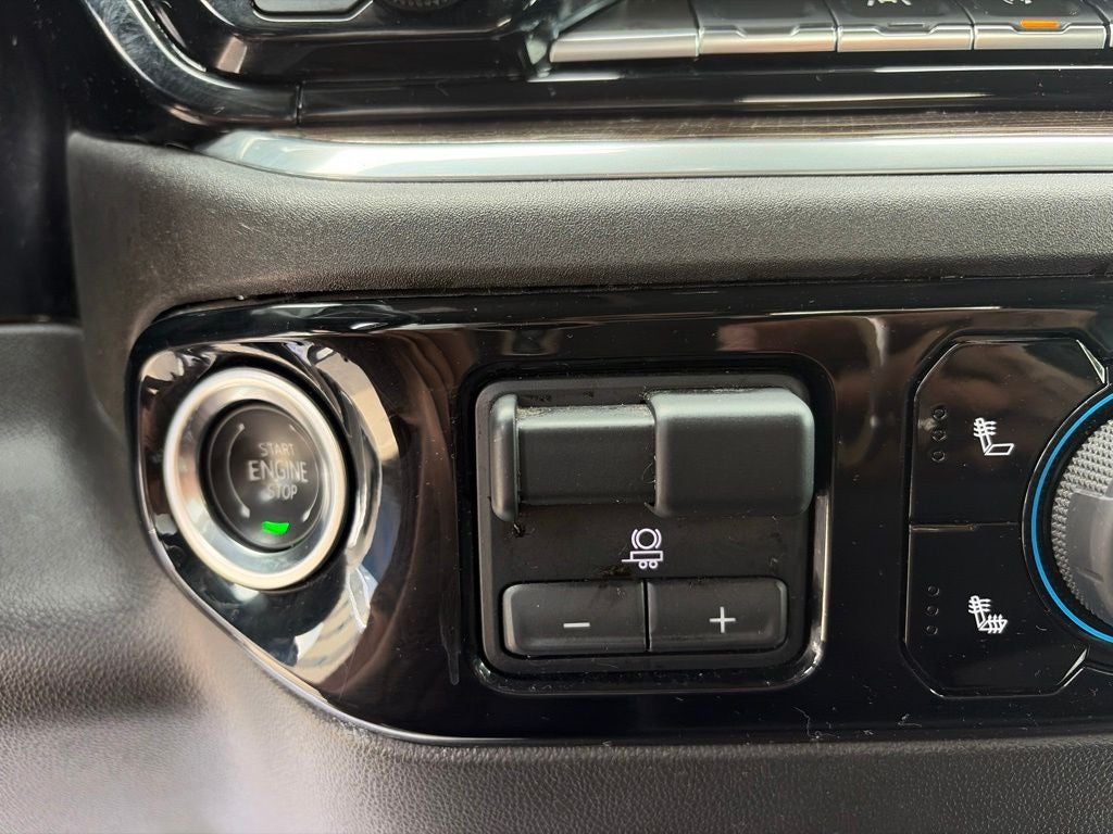 2025 Chevrolet Silverado 1500 LT LT1
