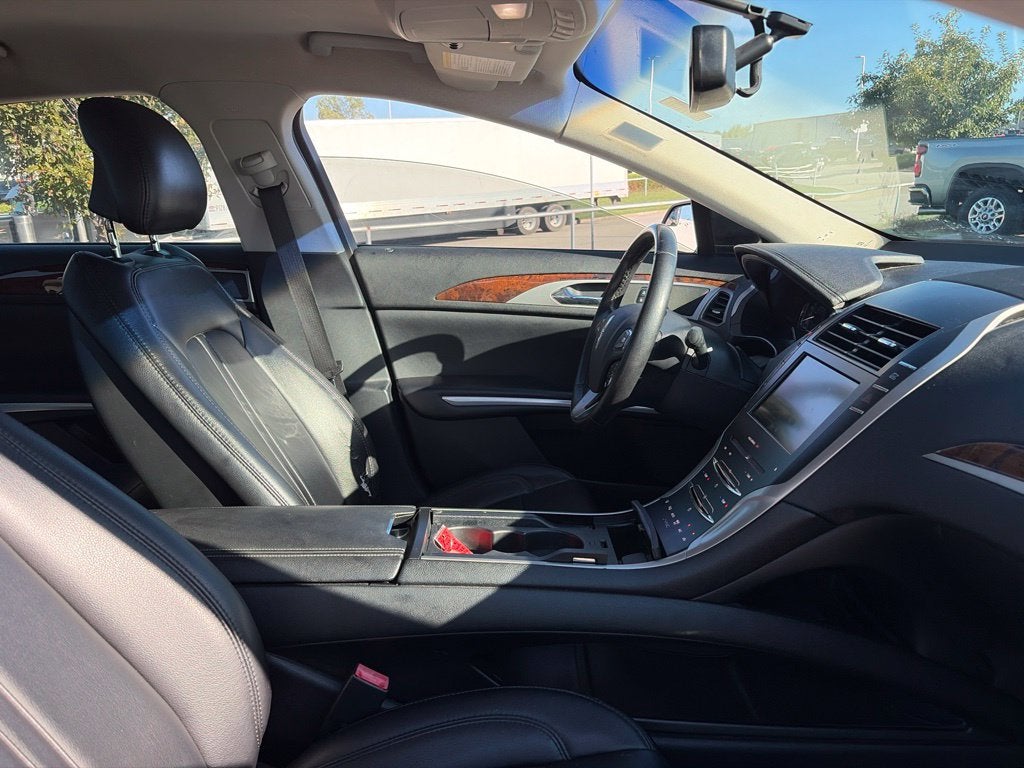 2016 Lincoln MKZ Hybrid Base