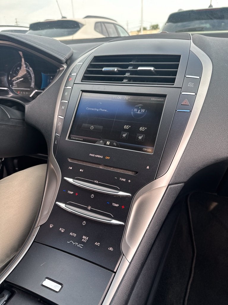 2016 Lincoln MKZ Hybrid Base
