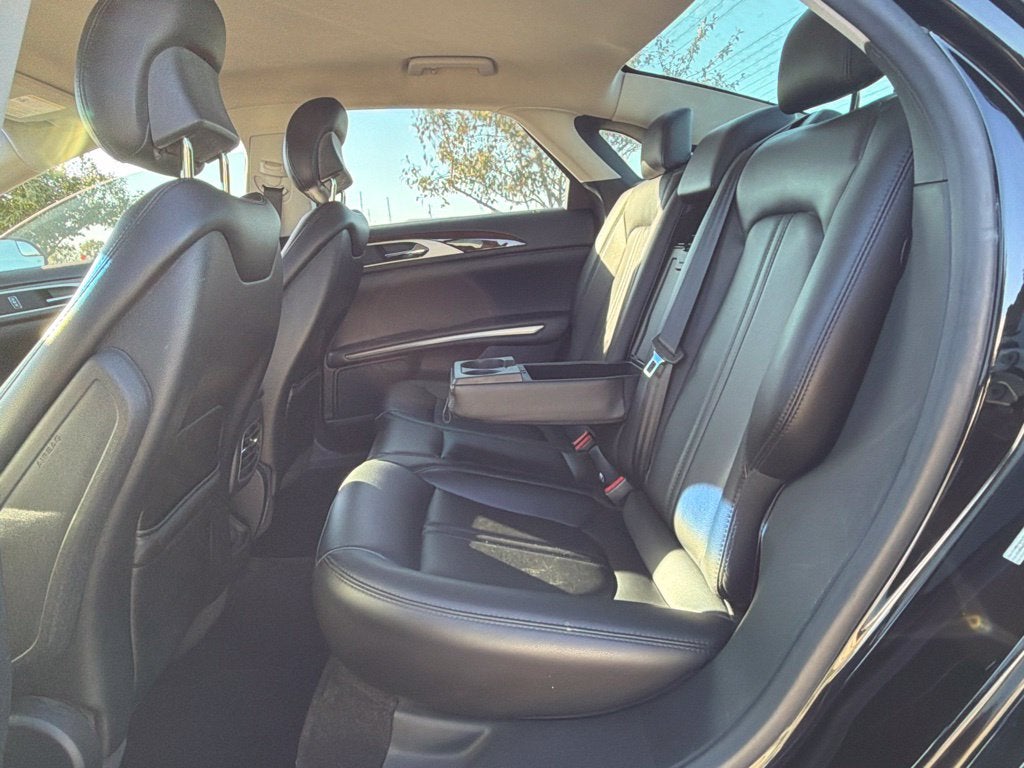 2016 Lincoln MKZ Hybrid Base