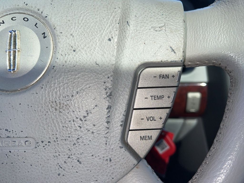 2004 Lincoln Aviator Base Luxury