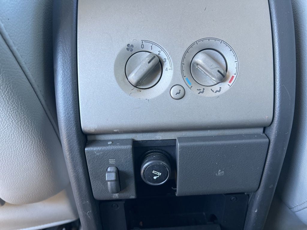 2004 Lincoln Aviator Base Luxury