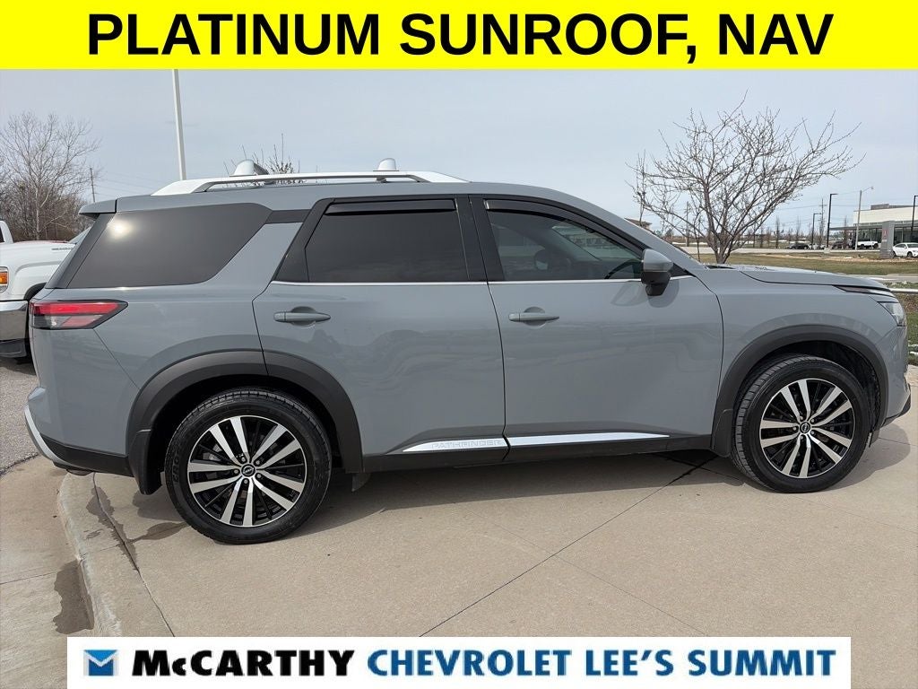 2023 Nissan Pathfinder Platinum