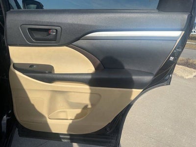 2014 Toyota Highlander LE Plus V6