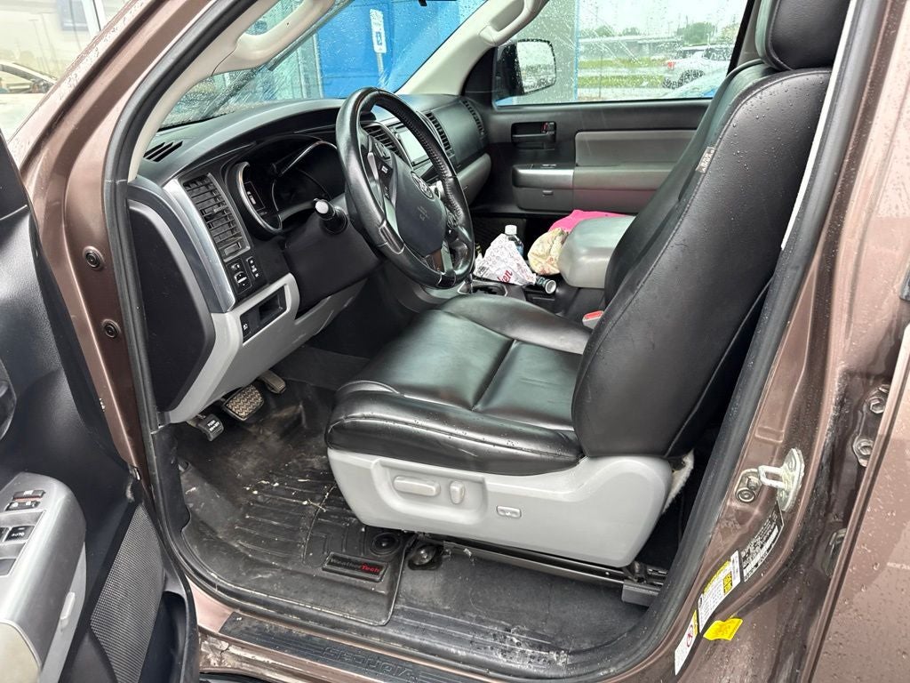 2019 Toyota Sequoia SR5 5.7L