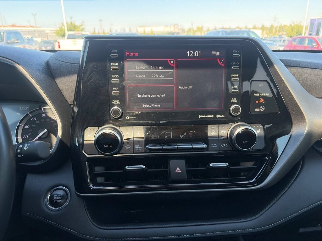 2022 Toyota Highlander XLE