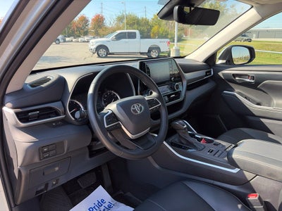 2022 Toyota Highlander XLE