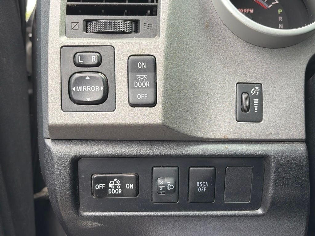 2013 Toyota Tundra Grade 4.6L V8