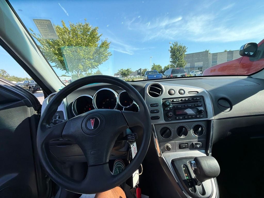 2005 Pontiac Vibe Base