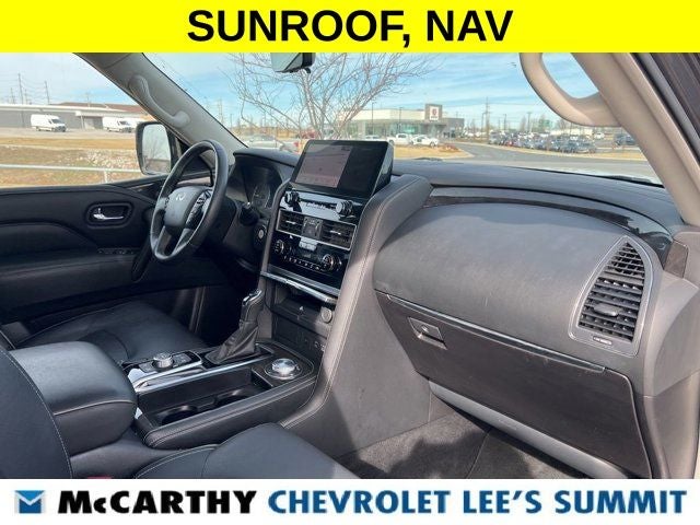 2024 INFINITI QX80 LUXE