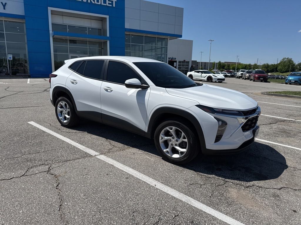 2024 Chevrolet Trax LS