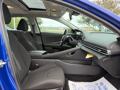 2024 Hyundai ELANTRA SEL