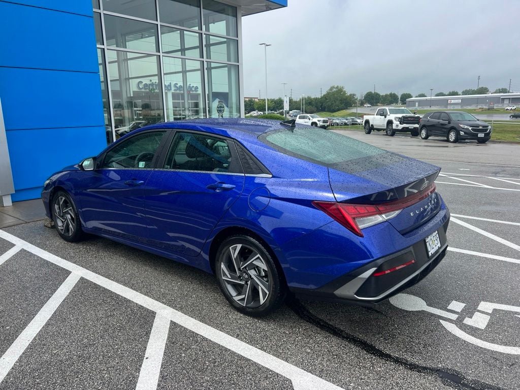 2024 Hyundai ELANTRA SEL