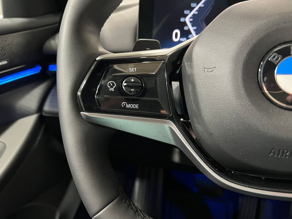 2025 BMW 5 Series 530i xDrive