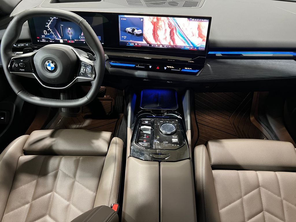 2025 BMW 5 Series 530i xDrive
