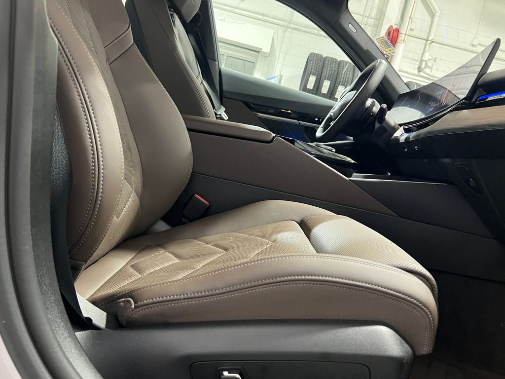 2025 BMW 5 Series 530i xDrive