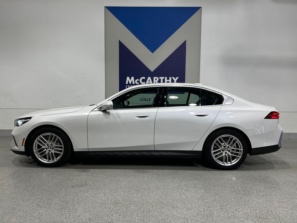 2025 BMW 5 Series 530i xDrive
