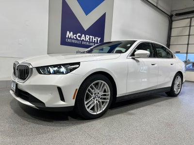 2025 BMW 5 Series 530i xDrive