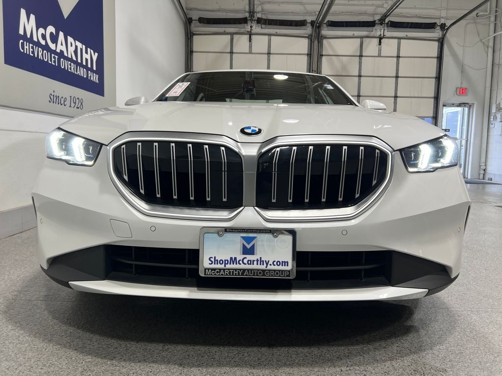 2025 BMW 5 Series 530i xDrive
