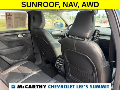 2025 Volvo XC40 B5 Plus Bright Theme