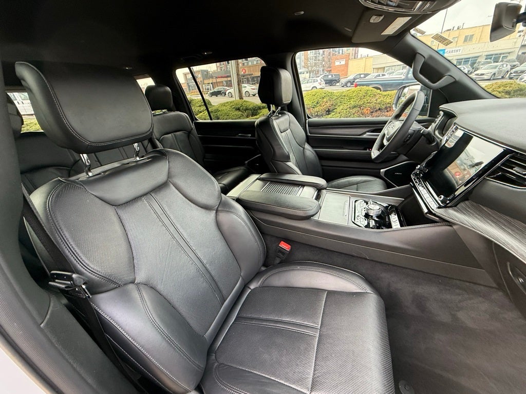 2023 Jeep Wagoneer Series III