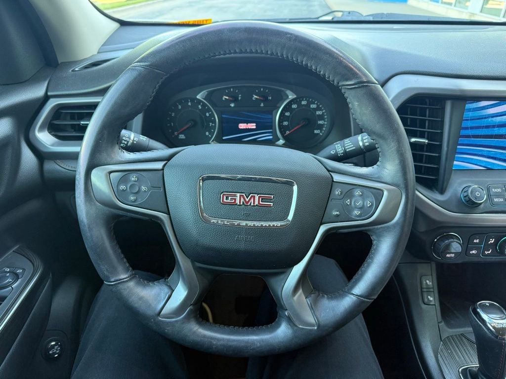 2017 GMC Acadia SLT-1