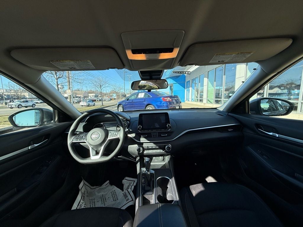 2022 Nissan Altima 2.5 SV