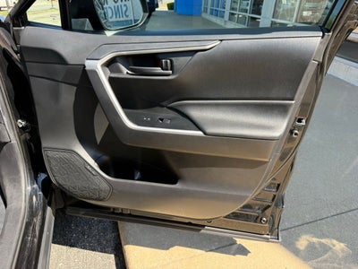 2020 Toyota RAV4 LE AWD