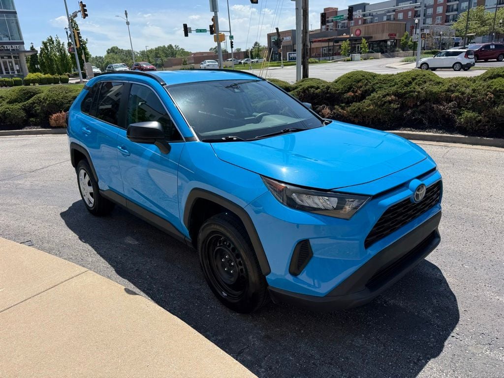 2020 Toyota RAV4 LE